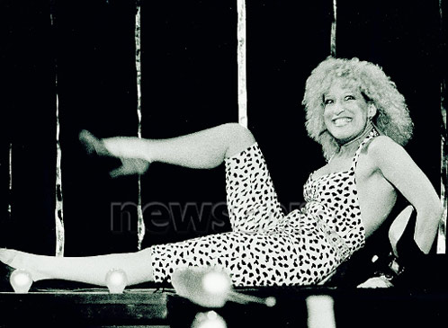 Please Visit The German Bette Midler Forum (English Speaking Welcome, Too!)