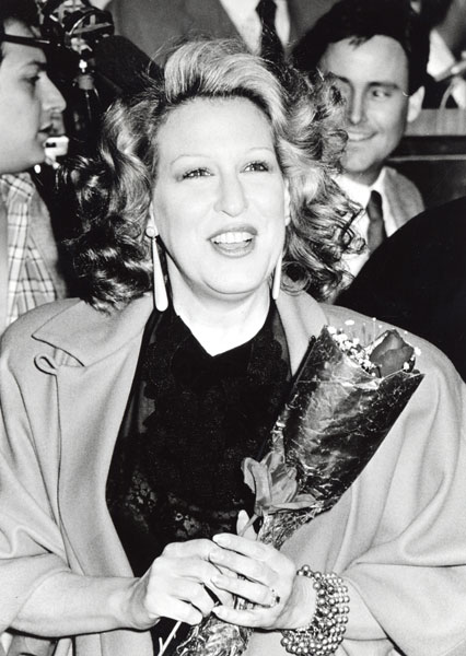 BetteBack November 4, 1985: Bette Midler Helps Raise Funds Fight AIDS