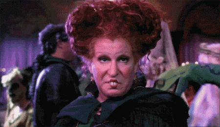 bette-midler-hocus-pocus-11-spellbinding-hocus-pocus-facts-you-might-not-have-known
