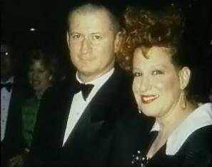 BetteBack December 13, 1989: Bette Midler Has Miscarriage But Still Tries For Baby Number Two