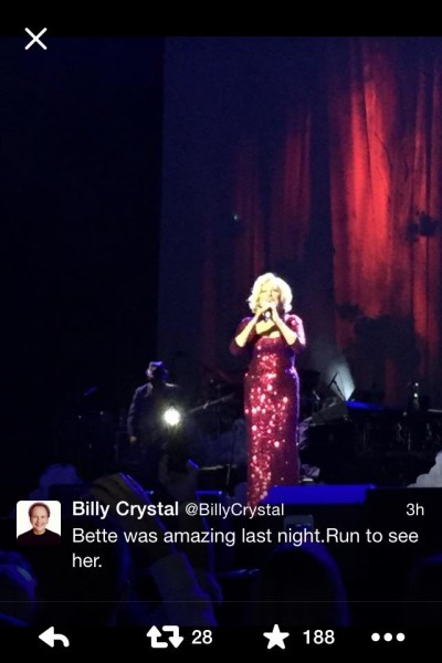 Billy Crystal tweeted his views on Bette's show!