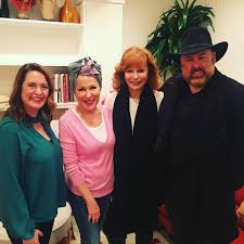 Who Is Reba's Dream Duet Partner? Well She Announced It During The ACM Nominations