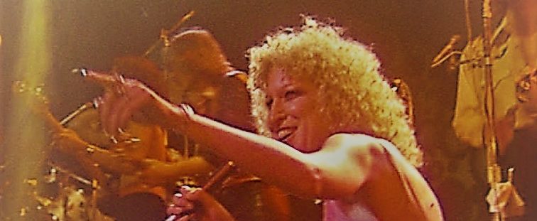 Video: Bette Midler - Fire Down Below - The Rose - 1979