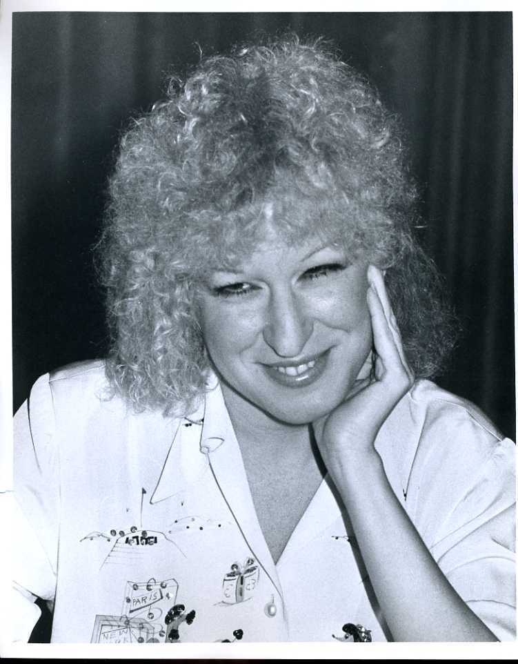 Bette-Midler-Original-8×10-Photo-K0418-33