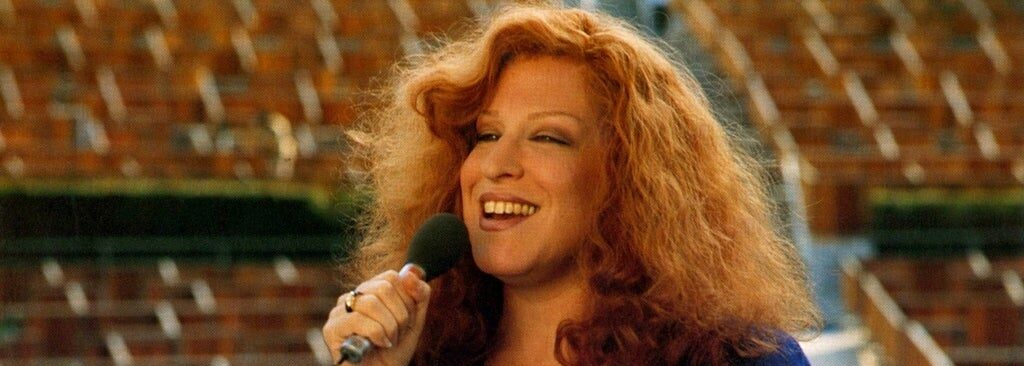 Bette Midler in "Beaches" singing in The Hollywood Bowl