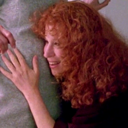 The Sad Lullabies: Bette Midler in Beaches